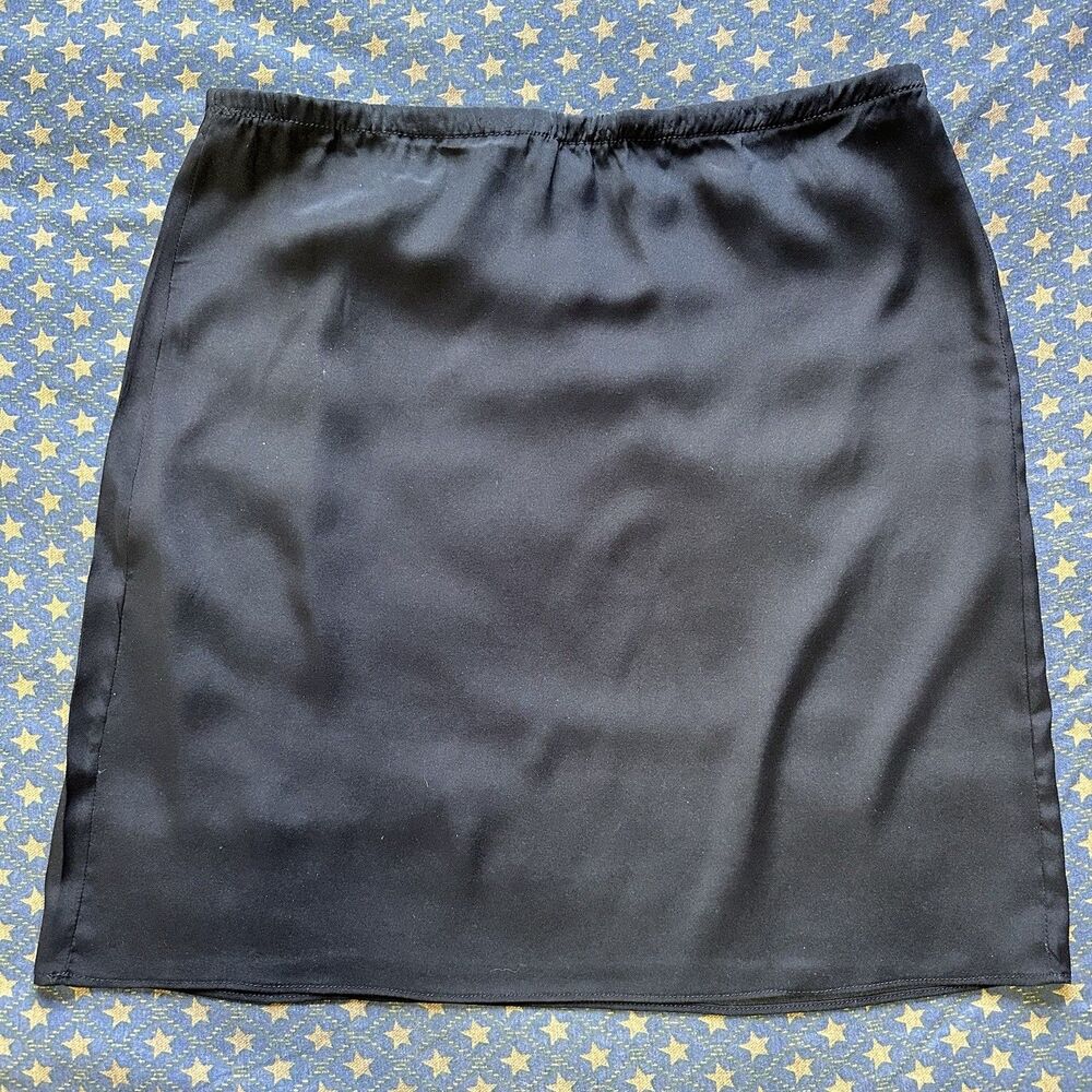 Vintage 90’s Scanlan & Theodore Black Silk Rayon Mini Skirt. Size 10. Whimsigoth